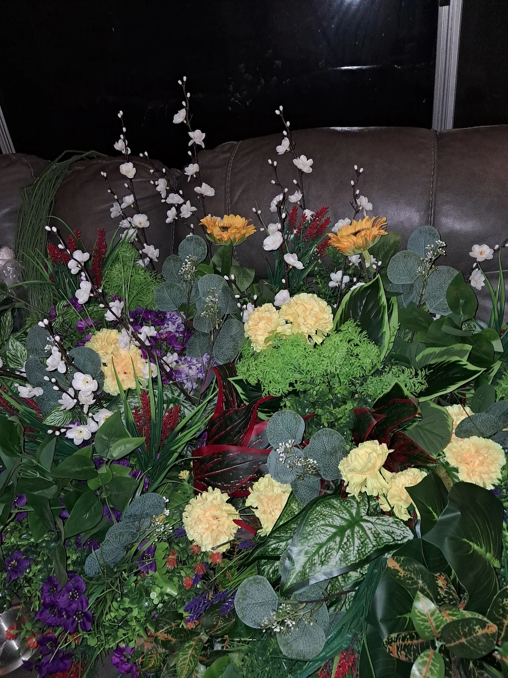 Artificial Greenery Arrangement - Green